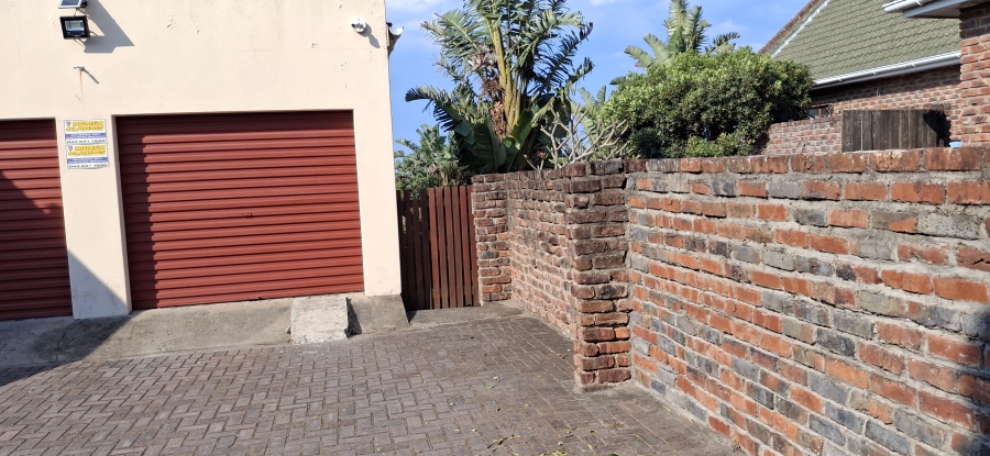 To Let 1 Bedroom Property for Rent in Gonubie Eastern Cape